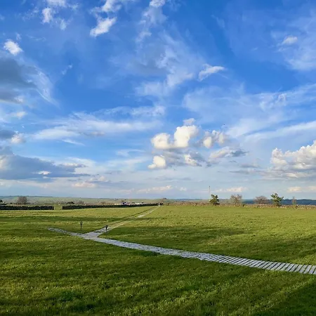 Secret Cloud House Holidays Luxury Yurts With Hot Tubs Cauldon Exterior photo